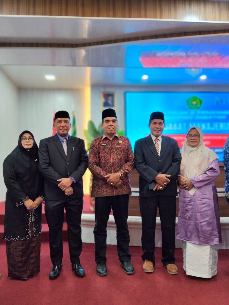 KUA SINGKUT MENGUCAPKAN SELAMAT ATAS PELANTIKAN KASI PENMAD DAN KASI HAJI, UMROH DI LINGKUNGAN KEMENAG SAROLANGUN.