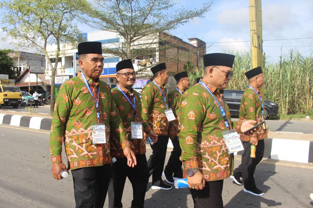 Sarolangun Tampil Semarak pada Pawai Ta’aruf MTQ ke-54 Provinsi Jambi
